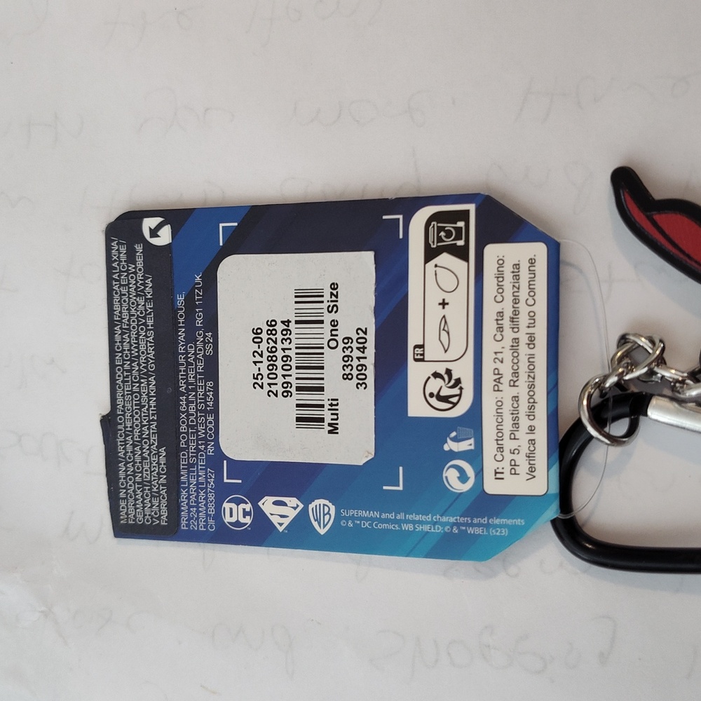 DC Superman Keychain - Picture 3 of 7